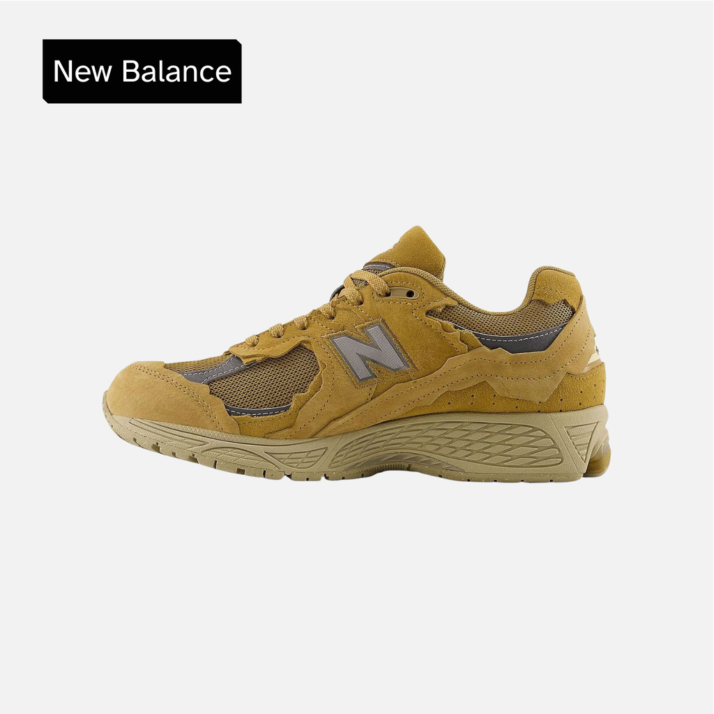 New Balance 2002R Gore-Tex Protection Pack - Stucco