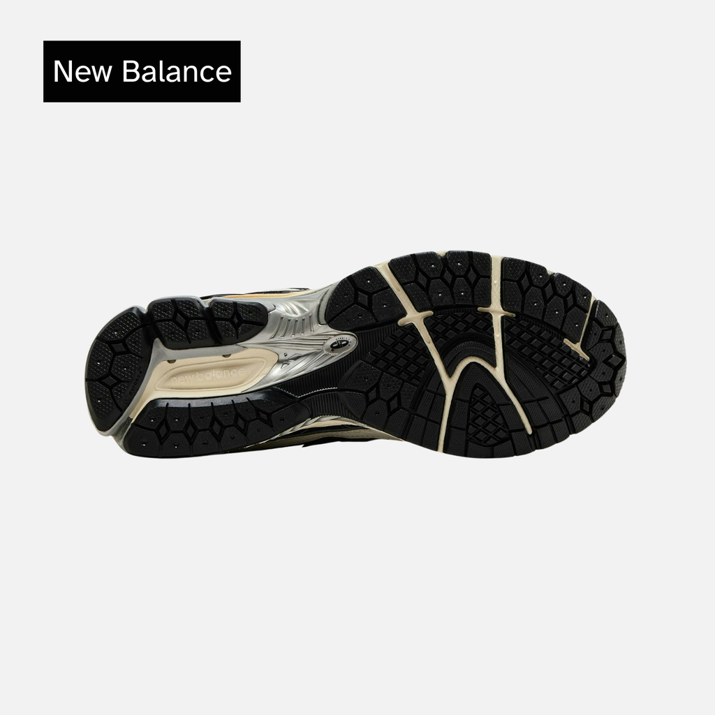 New Balance 1906U Black Sea Salt Magnet